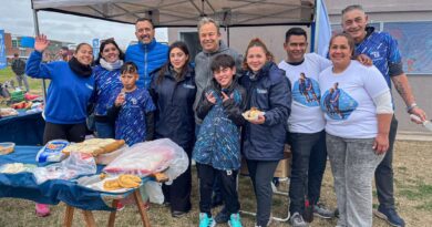 CASCALLARES JUNTO A LOS DEPORTISTAS QUE PARTICIPARON DEL CAMPEONATO METROPOLITANO DE CROSS COUNTRY EN ALTE BROWN CASCALLARES JUNTO A LOS DEPORTISTAS QUE PARTICIPARON DEL CAMPEONATO METROPOLITANO DE CROSS COUNTRY EN ALTE BROWN