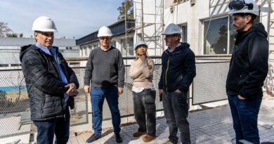 CASCALLARES Y PAULA EICHEL RECORRIERON LAS OBRAS DE UNA NUEVA ESCUELA SECUNDARIA EN LONGCHAMPS